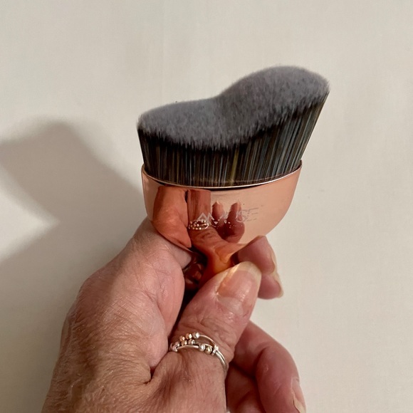 AMUSE Makeup Contour Brush - Picture 3 of 8